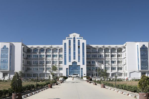 طالبان: په کابل کې ۶ دارالوکالې د ناقانونه فعالیتونو له امله وتړل شوې