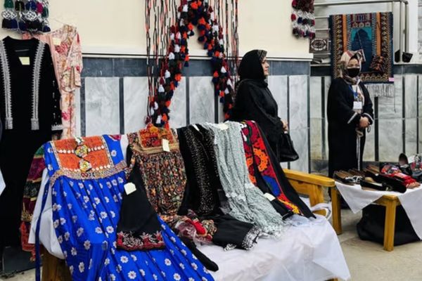 UN Hosts Afghan Women’s Handicraft Exhibition In Balkh