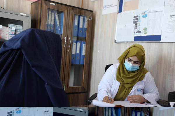 ملګري ملتونه: پر نشهیي توکو روږدي ۲۱۳ افغانان تر رغېدو وروسته خپل عادي ژوند ته ستانه شوي