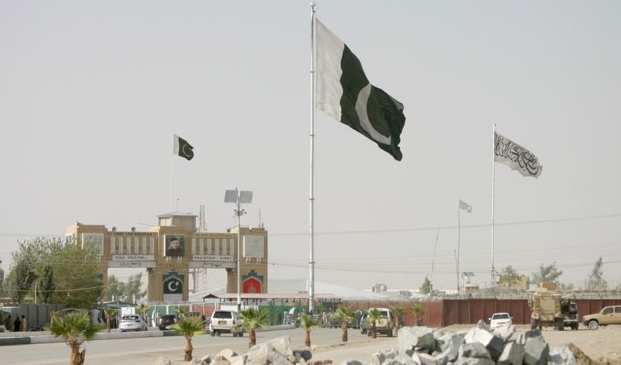 د افغانستان او پاکستان ترمنځ د لارو بندېدو پاکستان کې بشري او اقتصادي ناورین رامنځته کړی