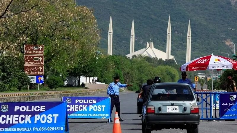  الإجراءات الأمنية في إسلام آباد بالتزامن مع احتمال استئناف المفاوضات بين واشنطن وطهران