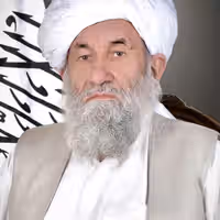 حسن آخند؛ ملایی که زندگی روستایی خود را به ارگ کابل آورده است