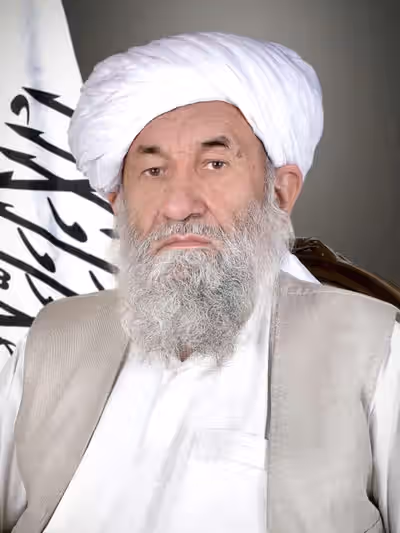 حسن آخند؛ ملایی که زندگی روستایی خود را به ارگ کابل آورده است