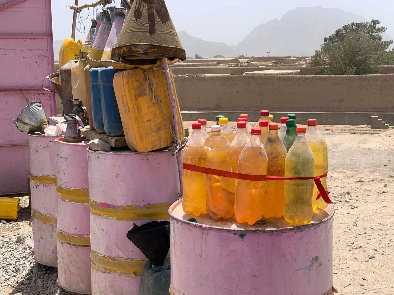 کندهاریان وایي د کندهار د تېلو اتحادیه په خپلسر بیې لوړوي