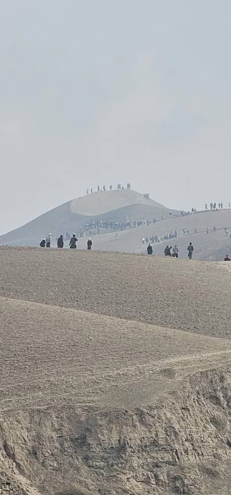 معترضان در تخار تجهیزات استخراج طلای طالبان را آتش زدند