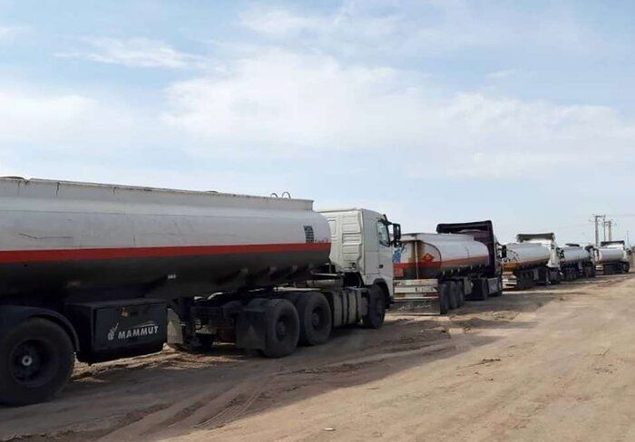 مقام ایرانی می‌گوید مافیای قاچاق سوخت به افغانستان در مرز دو کشور تنش ایجاد می‌کند 