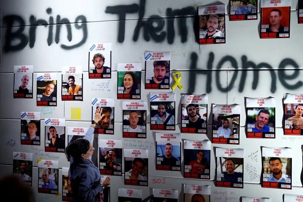 ټرمپ: حماس په غزه کې د وژل شویو یرغمل شویو کسانو د جسدونو د موندلو هڅه کوي