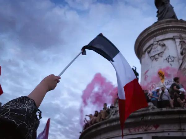 ترکیب نهایی پارلمان فرانسه با اکثریت نسبی ائتلاف احزاب چپ‌ مشخص شد