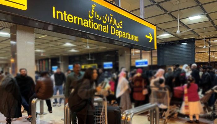 په اسلام‌اباد هوايي ډګر کې د قانوني ویزو لرونکو افغانانو د سفر مخه نیول شوې ده