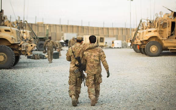 نیویارک تایمز: ۱۰ هزار کوماندوی افغان در امریکا سرگردانند