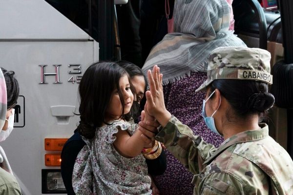 د بېځایه شویو سازمان امریکا ته: کانګو ته د افغان کډوالو د لېږد پر پرېکړې له سره غور وکړئ