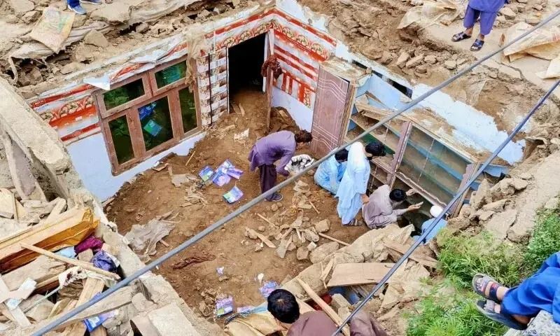 د خیبر پښتونخوا په شانګله کې د یوه کور چت پرېوتو له امله دوه ښځې مړې شوې دي