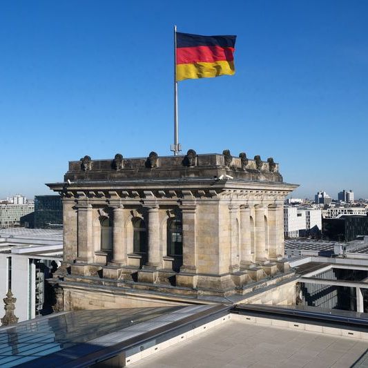 حزب سوسیال مسیحی آلمان: افغانها و سوریها را اخراج و مردان اوکراینی را به جنگ بفرستید