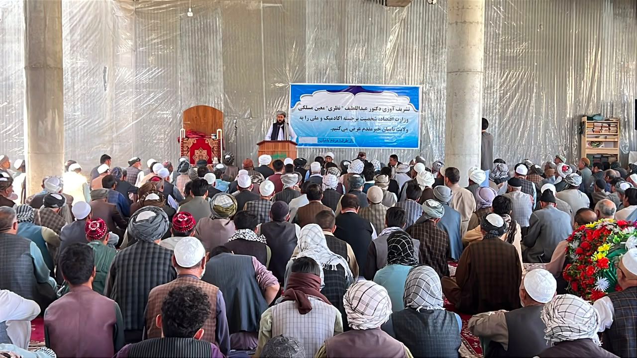 عبداللطیف نظري په بامیانو کې له خلکو غوښتي چې «فتنه‌ګرو» ته د امنیت ګډوډولو اجازه ورنه کړي