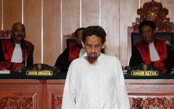 پیش از آزادی مشروط، عمر پاتک از نقش داشتن در بمبگذاری بالی در سال ۲۰۰۲ ابراز پشیمان کرد