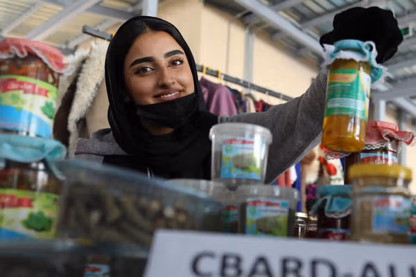 سازمان ملل به بازگشتکنندگان افغان برای ایجاد کسبوکارهای کوچک وام میدهد