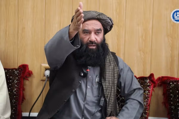 وزیر طالبان: آن قدر قدرت داریم که لاهور و اسلامآباد را با پهپاد بزنیم