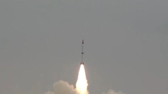 ارتش پاکستان از آزمایش 'موفقیتآمیز' موشک بالستیک زمین به زمین خبر داد