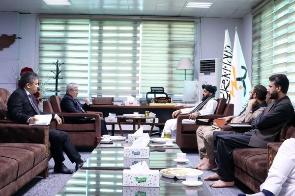 شركة الكهرباء الأفغانية تشكو من بطء تنفيذ شركة هندية لمشروع كاسا-1000