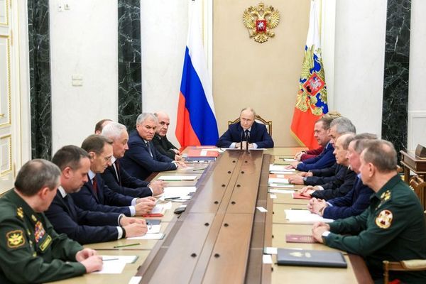 د روسیې ولسمشر د اټومي ازموینو لپاره د چمتووالي امر کړی