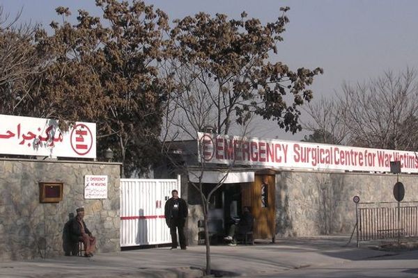 شفاخانه ایمرجنسی آمار قربانبان انفجار در کابل را ۷ کشته و ۱۳ زخمی اعلام کرد