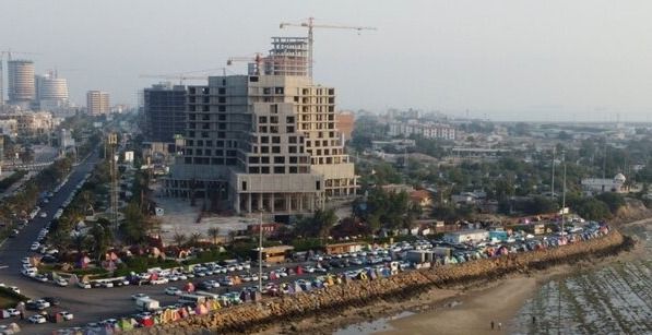 پولیس ایران ۲۲۰ مهاجر افغان را در استان هرمزگان بازداشت کرد