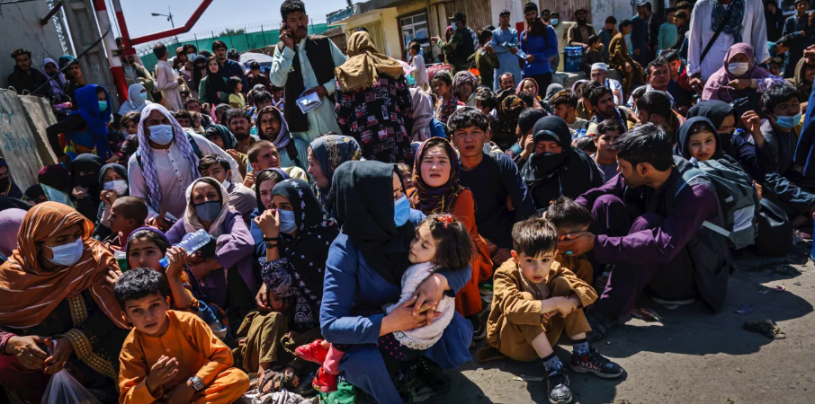 د کابل له سقوط تر نامعلوم راتلونکي پورې؛ د یوې برېتانوۍ خبریالې د سترګو لیدلی افغانستان