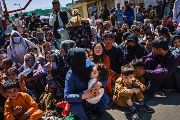 د کابل له سقوط تر نامعلوم راتلونکي پورې؛ د یوې برېتانوۍ خبریالې د سترګو لیدلی افغانستان