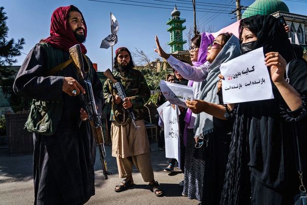 د بشري حقونو د څار سازمان: طالبانو په کابل کې د ښځو د خپلواکۍ پروړاندې تازه یرغل پیل کړی