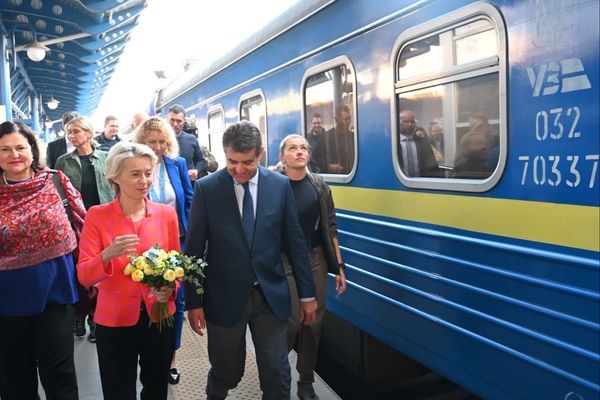 حمایت از اوکراین در آستانه زمستان؛ رئیس کمیسیون اروپا به کییف رفت