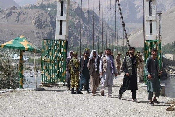 د افغانستان او تاجکستان ترمنځ سرحدي سوداګري بیا پیل شوه