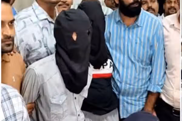 د ټایګر شروف پر موټر د ډزو په تړاو درې کسان نیول شوي
