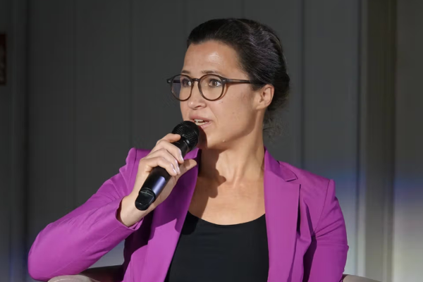 عضو في البرلمان الأوروبي يدعو إلى فرض عقوبات مُوجَّهة على طالبان