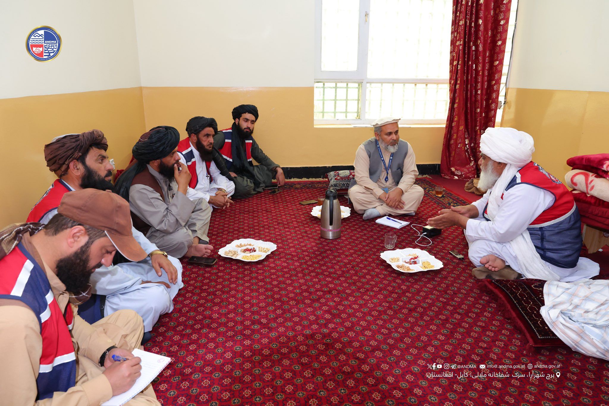 طالبانو له اوچا وغوښتل چې هېڅ بې‌ځایه شوې کورنۍ باید له مرستو بې‌‌برخې پاتې نه‌شي