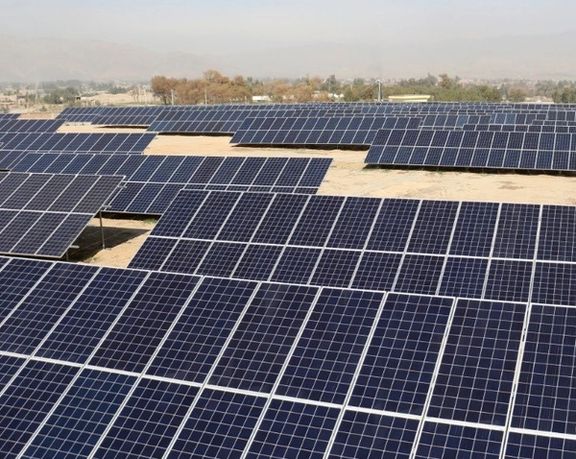 په کندوز کې یو خصوصي شرکت د ۲۰ میګاواټه لمریزې برېښنا د تولید پروژه کې پانګونه کوي