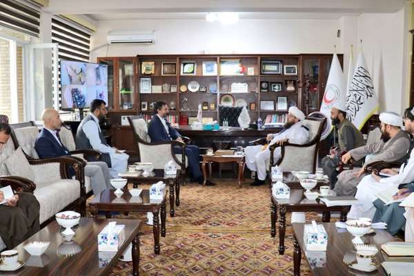 مقام طالبان برای رسیدگی به وضعیت بحرانی مهاجران اخراجی خواستار کمک فوری شد