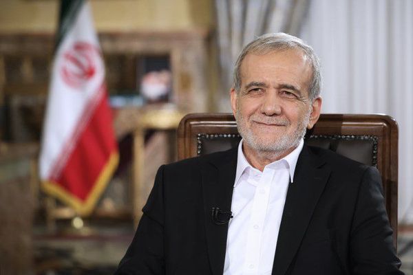 د ایران ولسمشر: د کډوالو تنظیم د انساني کرامت په ساتلو ترسره کېږي