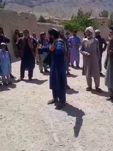 پرچمن ولسوالۍ کې ولسي لاریون؛ خلکو د طالب ولسوال د ګوښه کولو غوښتنه کړې