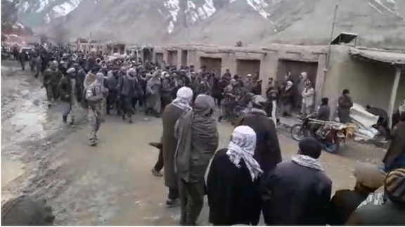 منابع میگویند یک فرمانده طالبان در بدخشان براثر درگیری میان گروهی کشته و شش نفر زخمی شدند