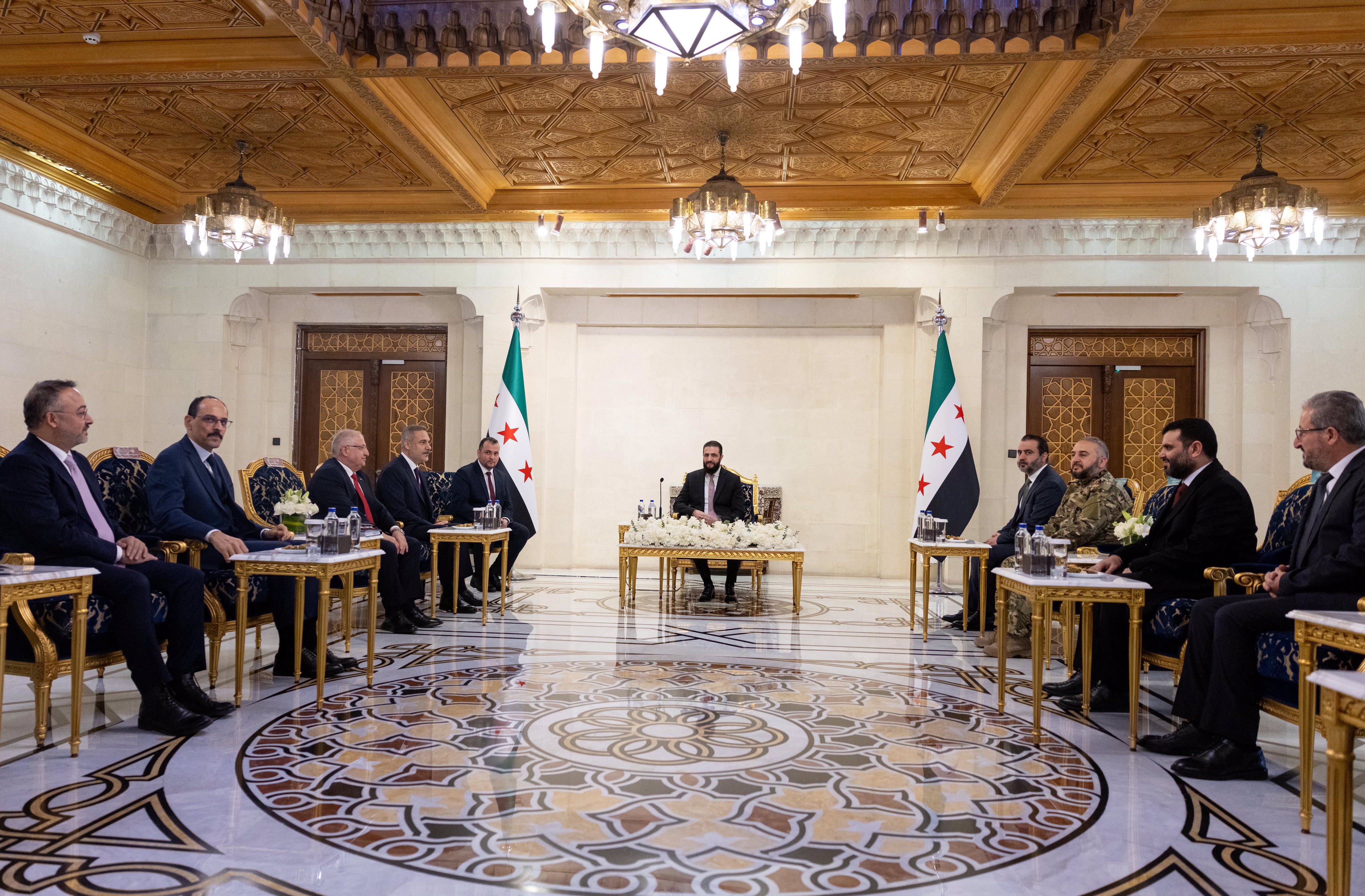 وزیران خارجه و دفاع ترکیه با احمد شرع در دمشق دیدار کردند