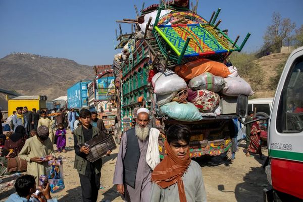 Nearly 500 Afghan Migrant Families Returned From Iran, Pakistan, Says Taliban