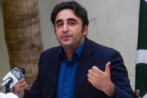 بلاول بوټو: افغانستان کې د امریکا پاتې پوځي تجهیزاتو د پاکستان امنیت لپاره ستونزه جوړه کړې