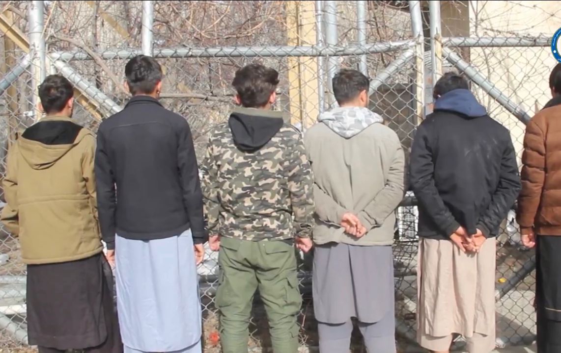 طالبانو په کابل کې د غلا په تور ۶ کسان نیولي دي