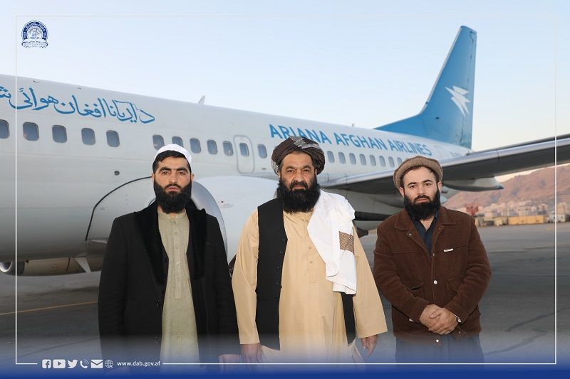 د طالبانو د افغانستان بانک مشر د سایبري امنیت نړیوال کنفرانس کې د کډون لپاره روسیې ته لاړ