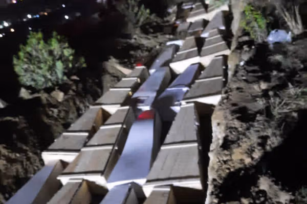 یک ماههگی 'جنگ آشکار'؛ خونریزی در اسلامآباد متوقف شد، در کابل شدت گرفت