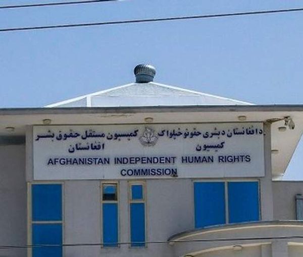 کمیسیون حقوق بشر: کشورها در روابط با طالبان از «نقض وسیع» حقوق بشر چشم‌پوشی نکنند