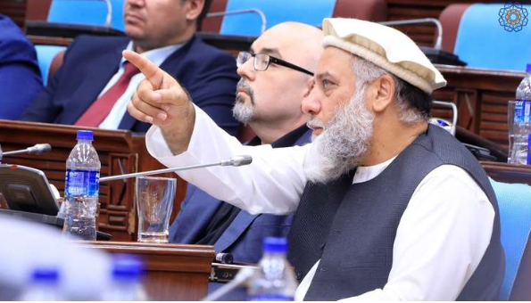 وزير في طالبان يدعو إلى توسيع العلاقات التجارية مع روسيا