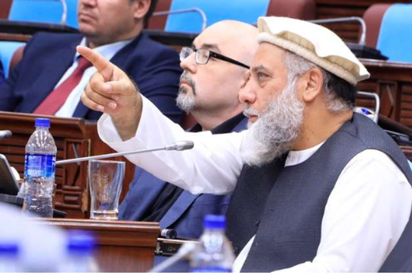 وزير في طالبان يدعو إلى توسيع العلاقات التجارية مع روسيا