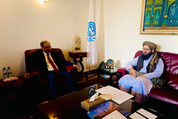 تهران کې د طالبانو سفیر د ایکو سازمان له سرمنشي سره د همکارۍ پر پراختیا خبرې کړې دي