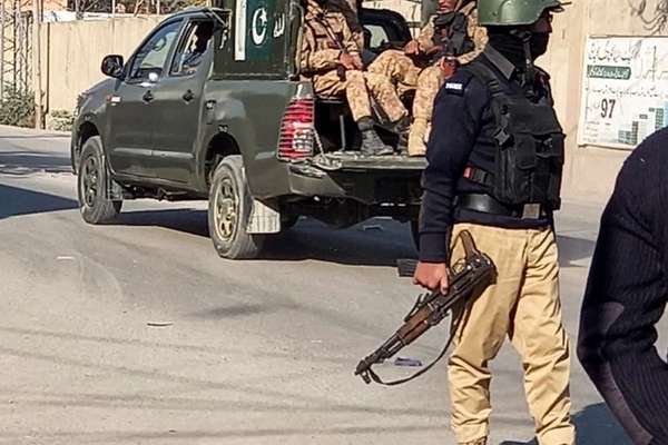 پاکستان از کشتهشدن ۱۸ شبهنظامی در خیبرپختونخوا و بلوچستان خبر داد